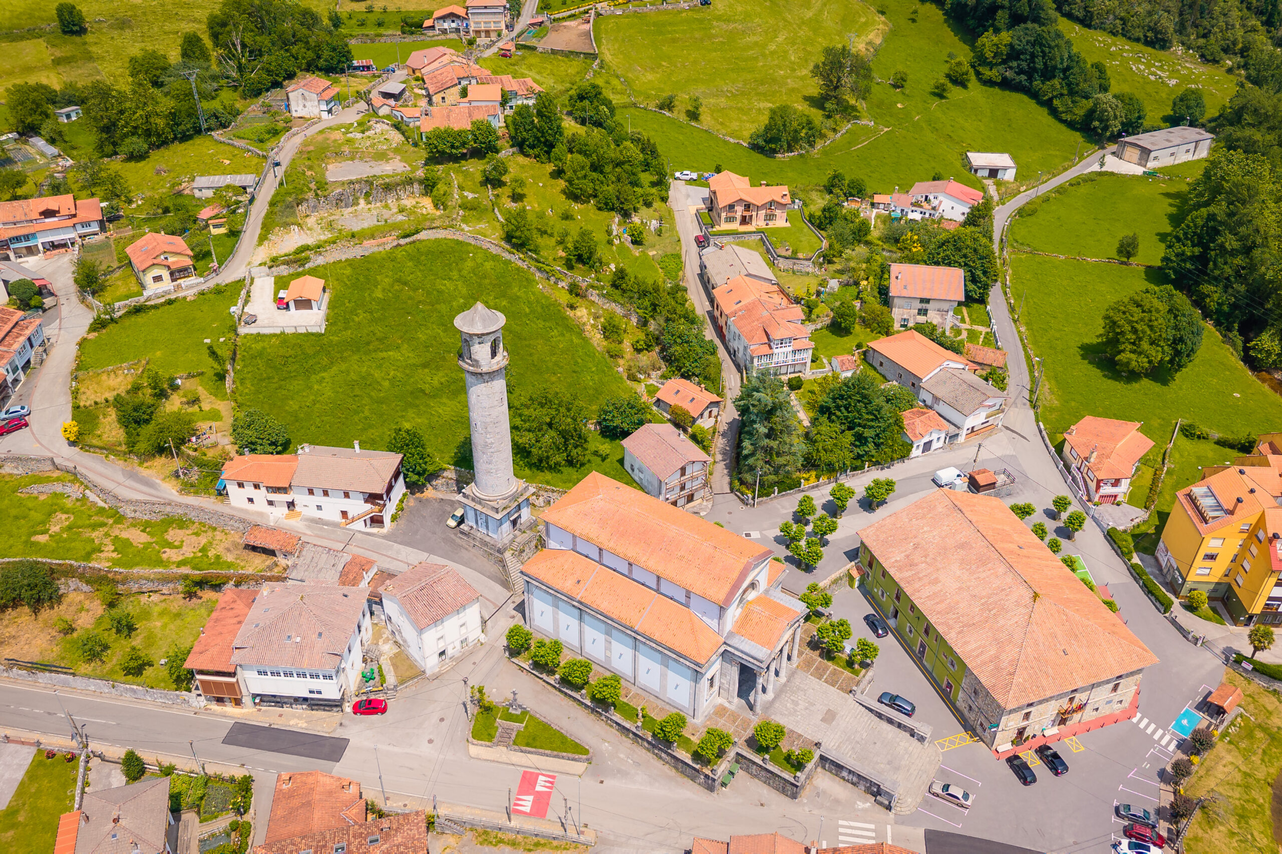 Vista de Arredondo y su entorno natural, Cantabria.